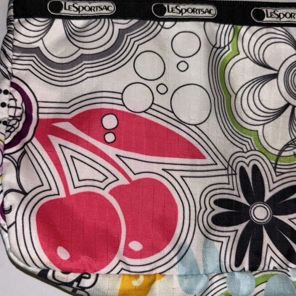 LeSPORTSAC MINI SHOULDER BAG WHITE BLACK RED BLUE COLORS CHERRY FLORAL DESIGN
